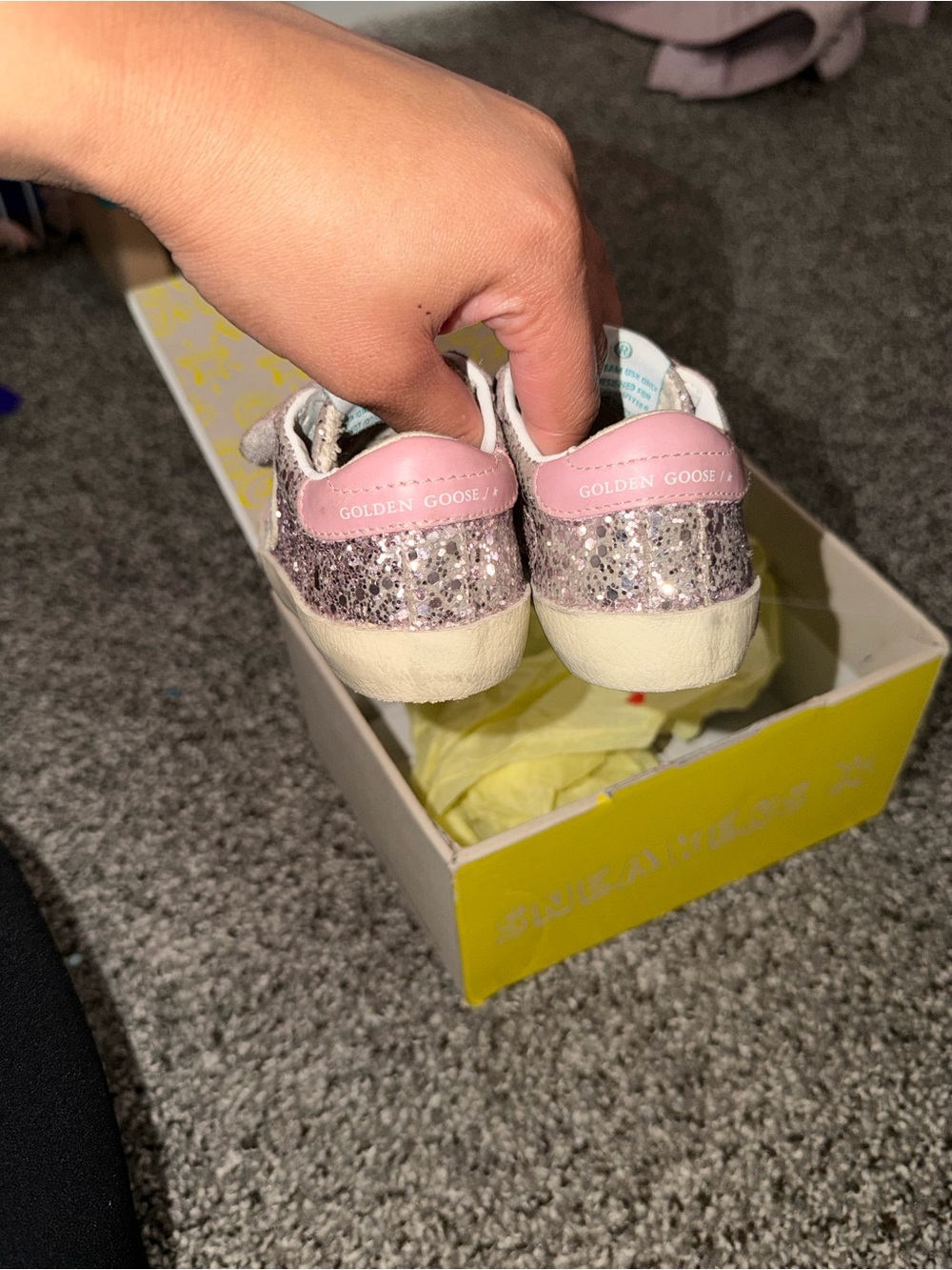 Golden Goose Kids Pink Glitter Velcro Superstar Sneakers - Picture 2 of 6